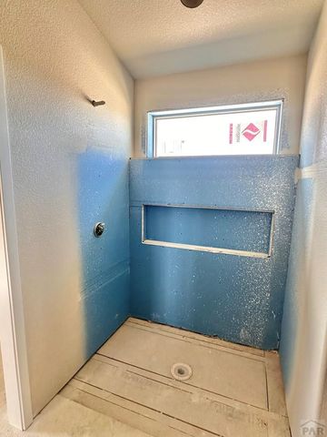 675 E Heron Dr, Pueblo West, CO 81007