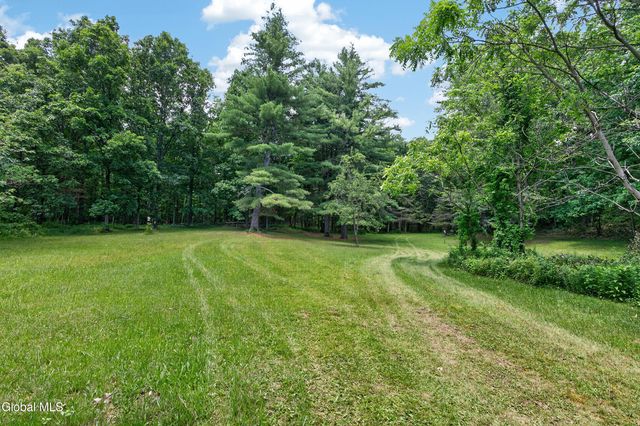 108 Palmer Road, Schodack, NY 12061