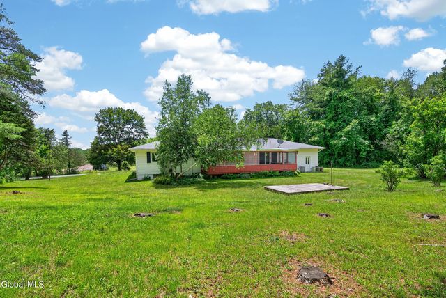 108 Palmer Road, Schodack, NY 12061