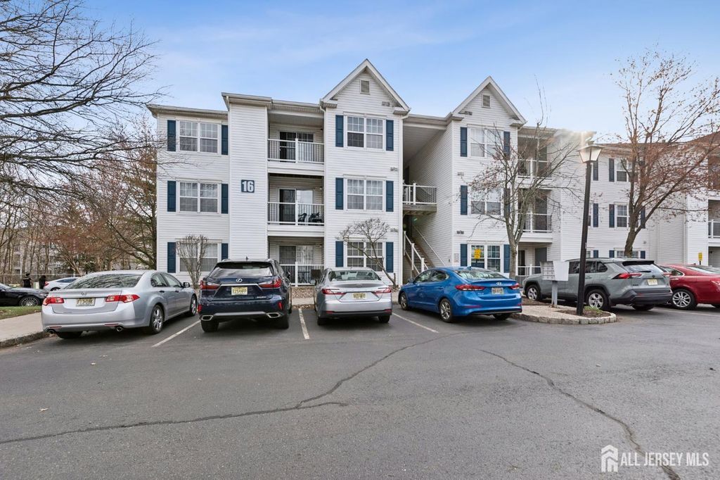 1634 Waterford Drive, Edison, NJ 08817