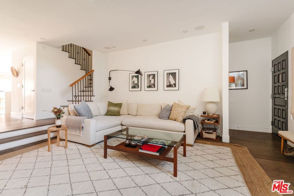1979 Grace Avenue 2, Los Angeles, CA 90068 — photo 5