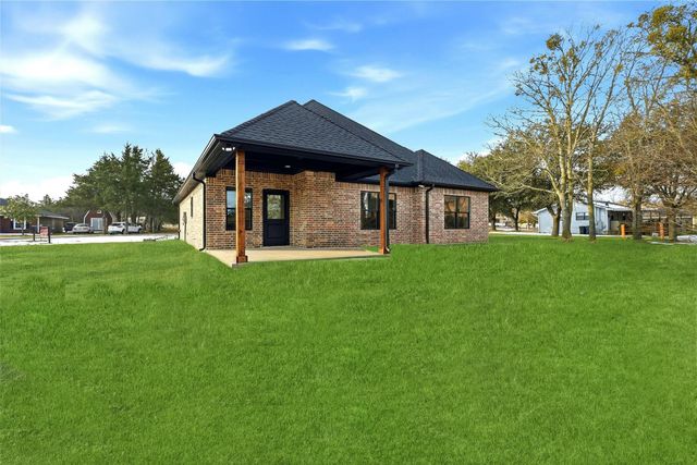 493 Lee Boulevard, Pottsboro, TX 75076