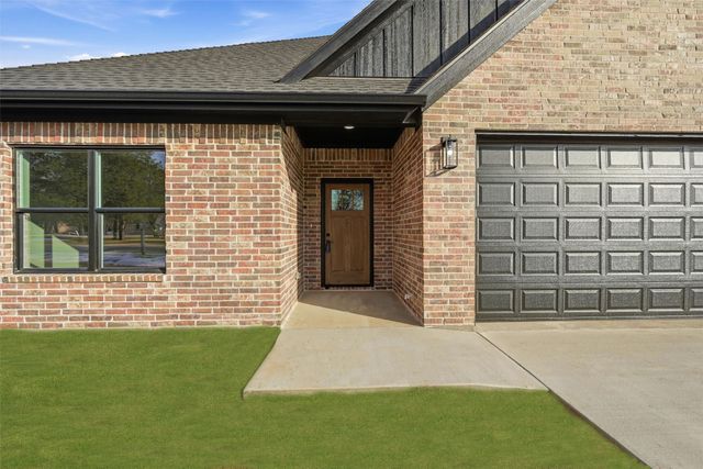 493 Lee Boulevard, Pottsboro, TX 75076