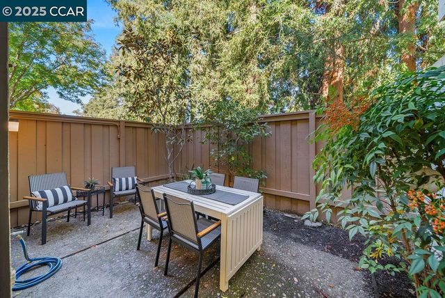 101 Candelero Pl, Walnut Creek, CA 94598