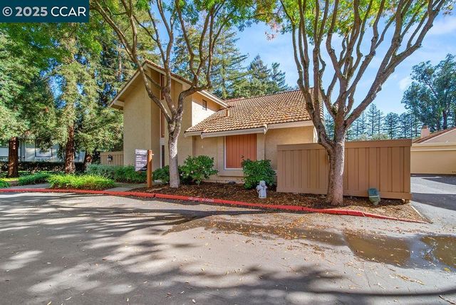 101 Candelero Pl, Walnut Creek, CA 94598