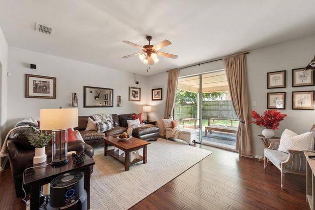 717 Boone Trail, Mansfield, TX 76063