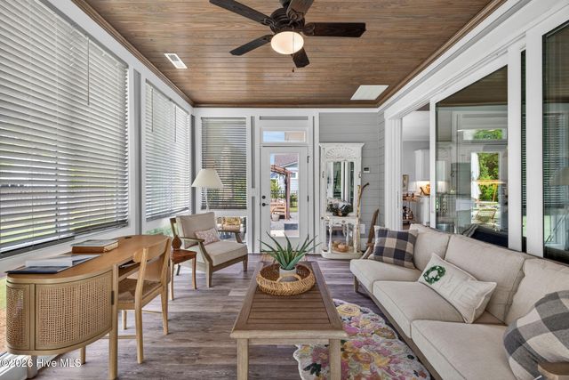 186 Jackline Drive, Hampstead, NC 28443