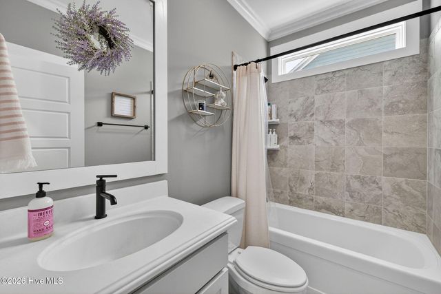 186 Jackline Drive, Hampstead, NC 28443