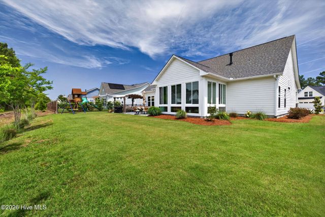 186 Jackline Drive, Hampstead, NC 28443