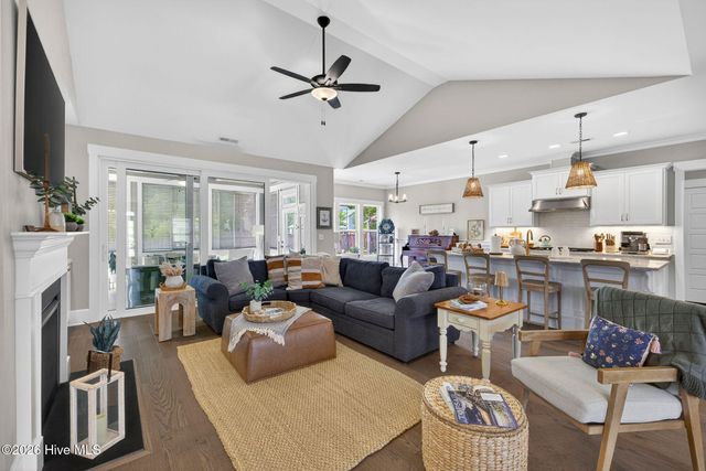 186 Jackline Drive, Hampstead, NC 28443