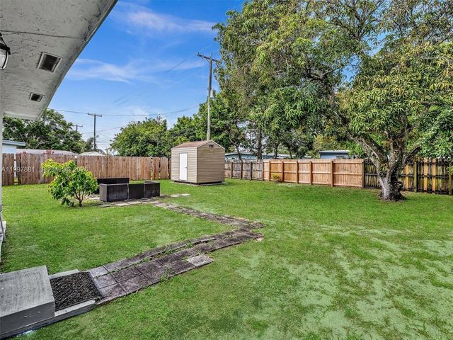 535 NW 29th Ter, Fort Lauderdale, FL 33311