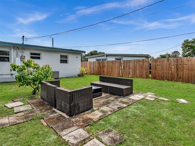 535 NW 29th Ter, Fort Lauderdale, FL 33311