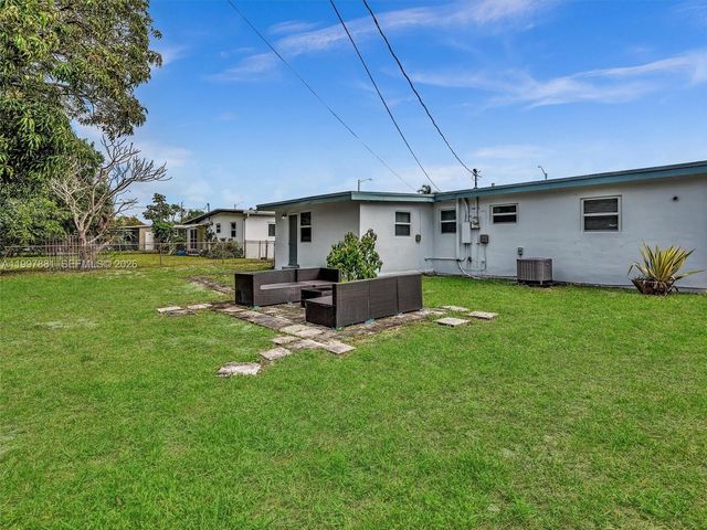 535 NW 29th Ter, Fort Lauderdale, FL 33311