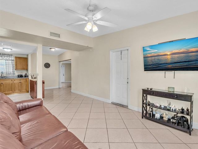 535 NW 29th Ter, Fort Lauderdale, FL 33311