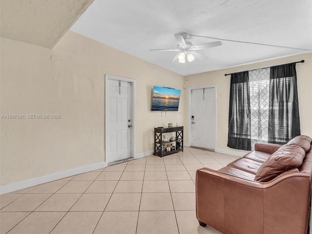 535 NW 29th Ter, Fort Lauderdale, FL 33311