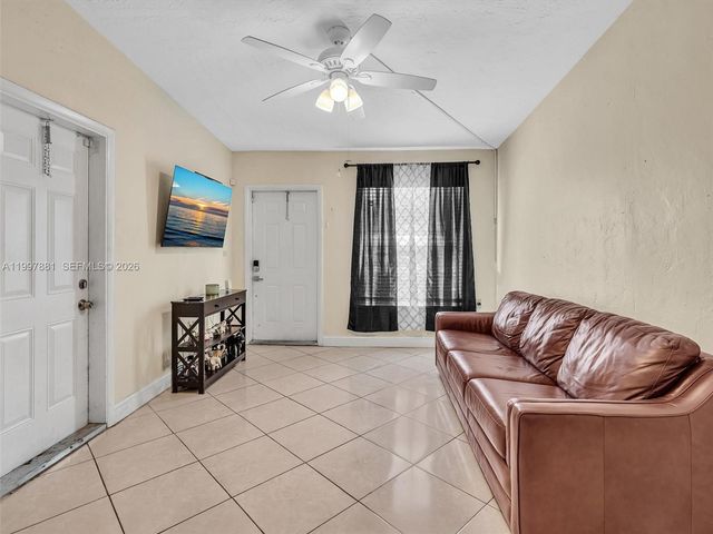 535 NW 29th Ter, Fort Lauderdale, FL 33311