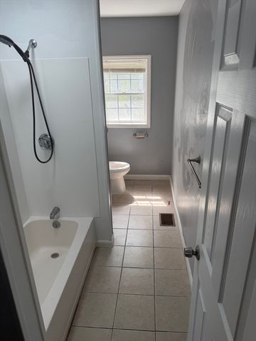 43 Walpole Ter 1, Canton, MA 02021