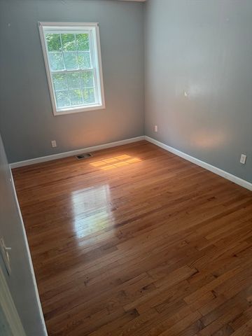 43 Walpole Ter 1, Canton, MA 02021