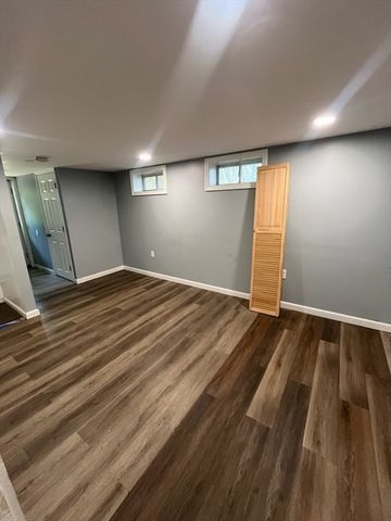 43 Walpole Ter 1, Canton, MA 02021
