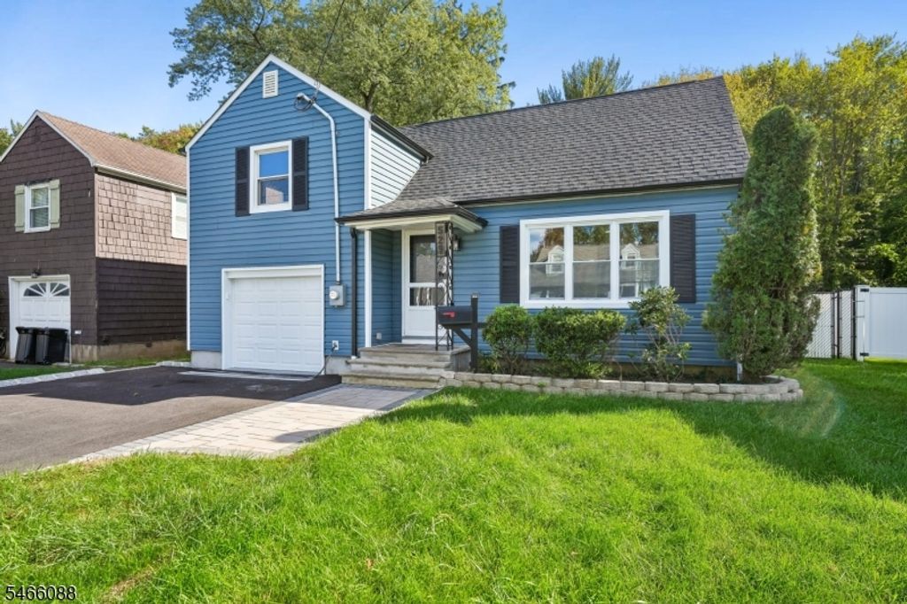 529 Richfield Ave, Kenilworth Boro, NJ 07033 — photo 2