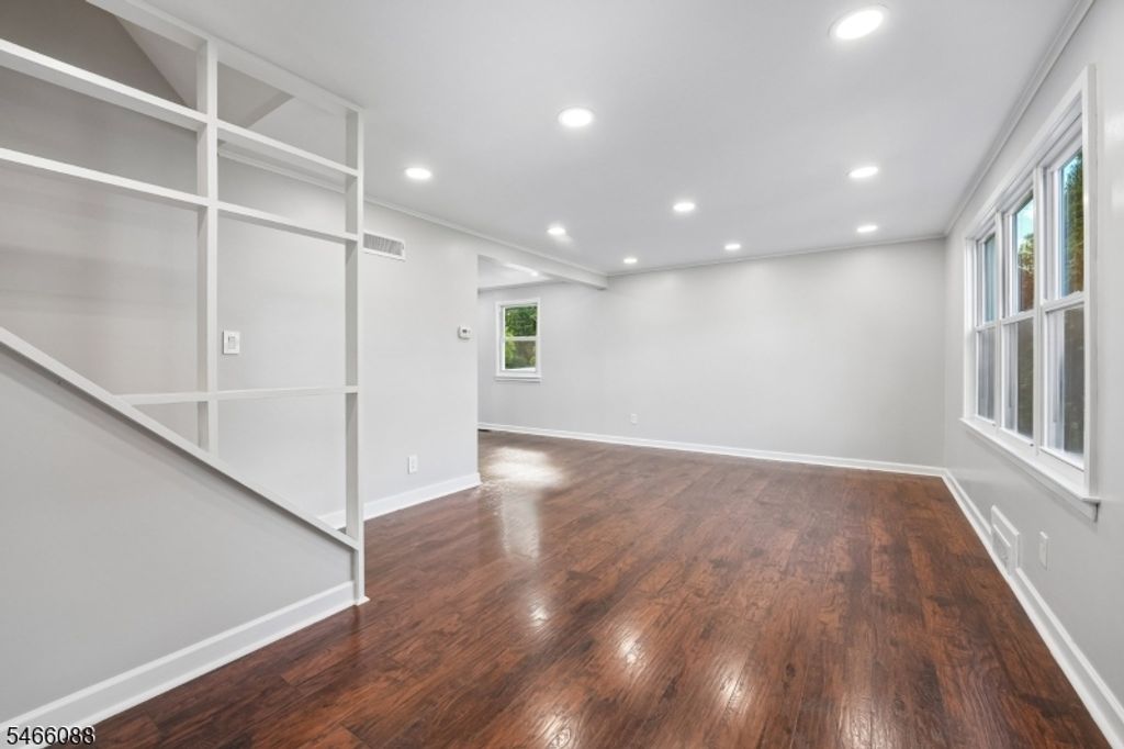 529 Richfield Ave, Kenilworth Boro, NJ 07033 — photo 3