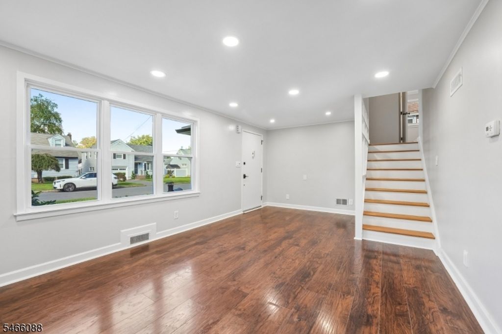 529 Richfield Ave, Kenilworth Boro, NJ 07033 — photo 4