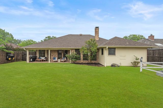 3737 Rolling Meadows Drive, Bedford, TX 76021