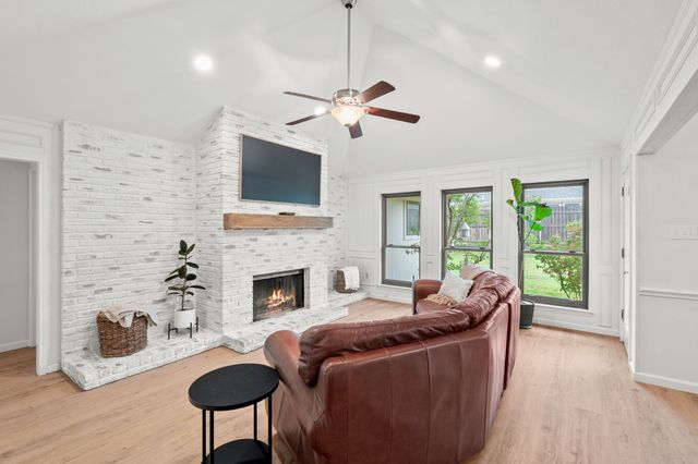 3737 Rolling Meadows Drive, Bedford, TX 76021