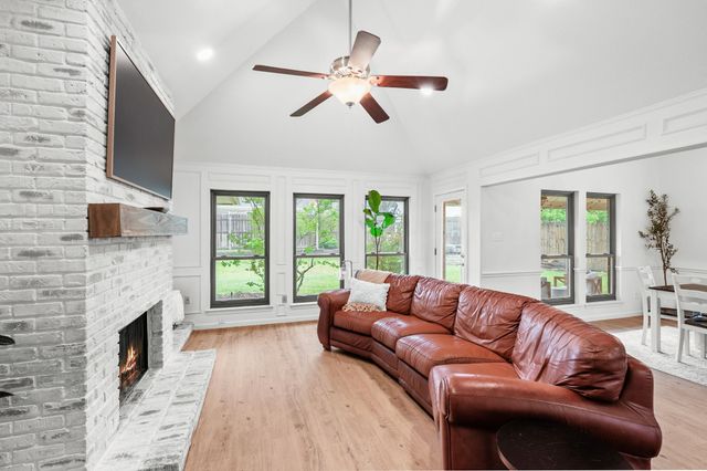 3737 Rolling Meadows Drive, Bedford, TX 76021