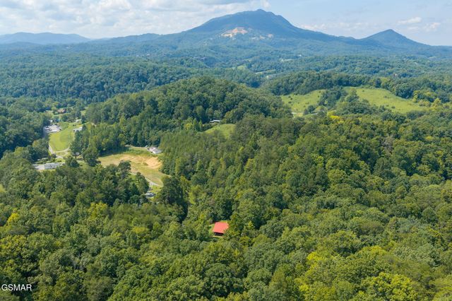 2 Franklin Lane, Sevierville, TN 37876