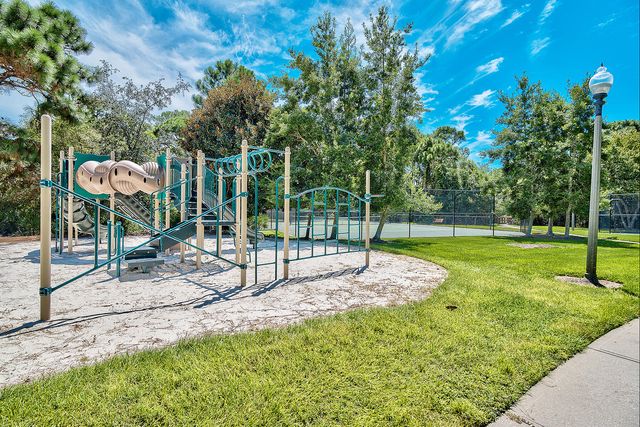 4505 Olde Plantation Place, Destin, FL 32541