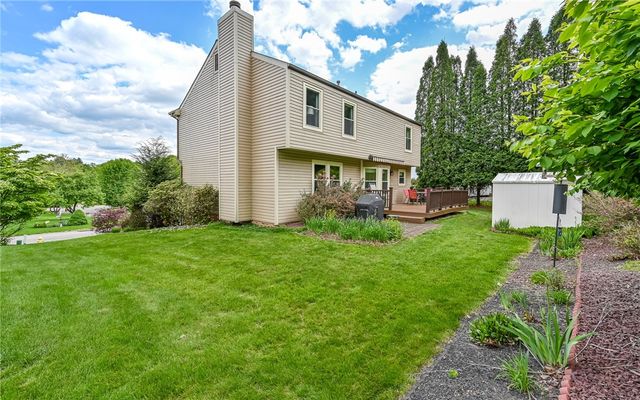 4823 Shamrogue Ct, Hampton, PA 15101