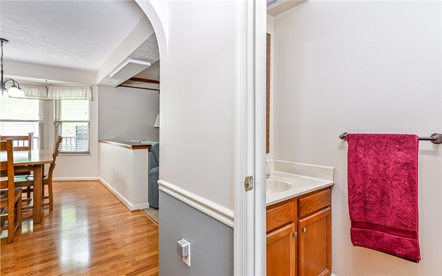 4823 Shamrogue Ct, Hampton, PA 15101