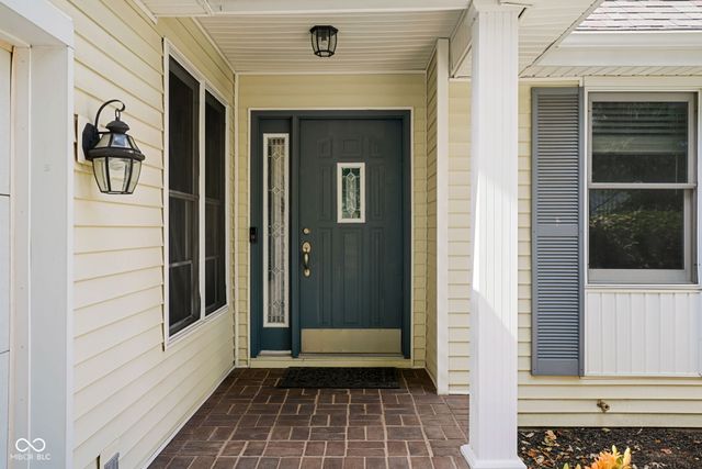 5902 Kennesaw Trail, Columbus, IN 47203