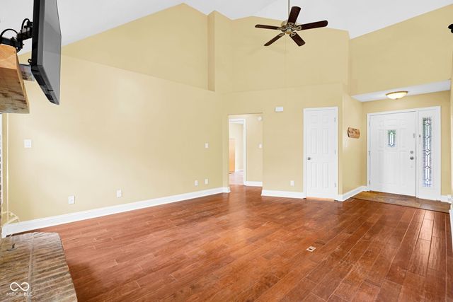 5902 Kennesaw Trail, Columbus, IN 47203