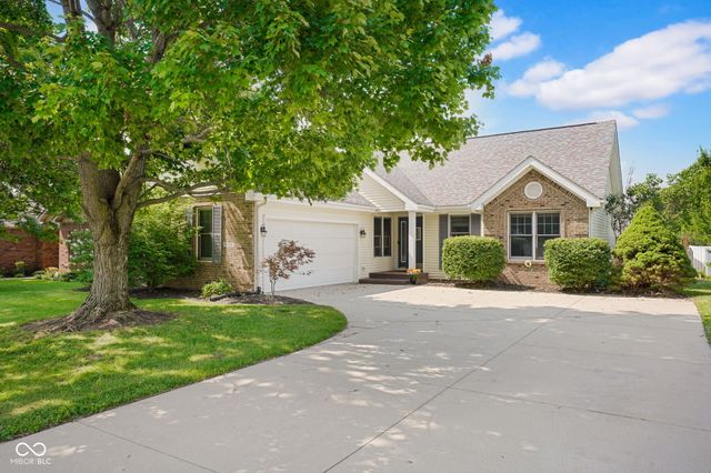 5902 Kennesaw Trail, Columbus, IN 47203