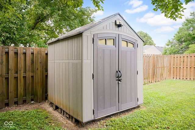 5902 Kennesaw Trail, Columbus, IN 47203