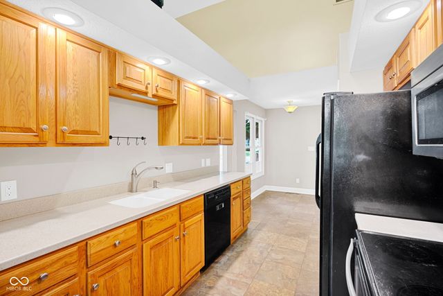 5902 Kennesaw Trail, Columbus, IN 47203
