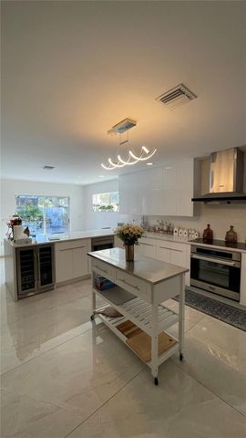 5740 SW 57th Way, Davie, FL 33314