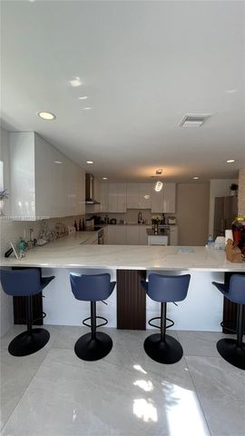 5740 SW 57th Way, Davie, FL 33314