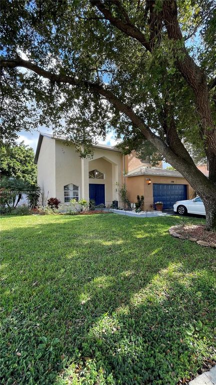 5740 SW 57th Way, Davie, FL 33314