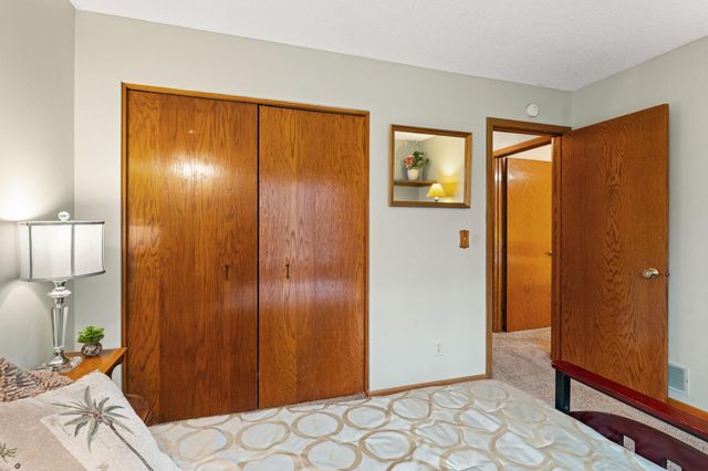 11337 Red Fox Drive, Maple Grove, MN 55369