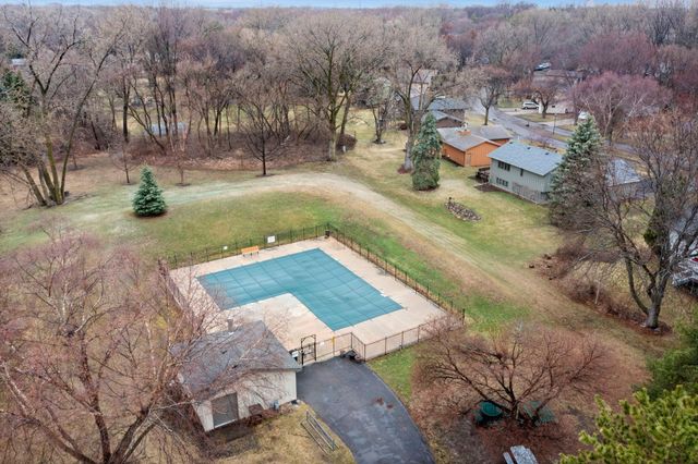 11337 Red Fox Drive, Maple Grove, MN 55369