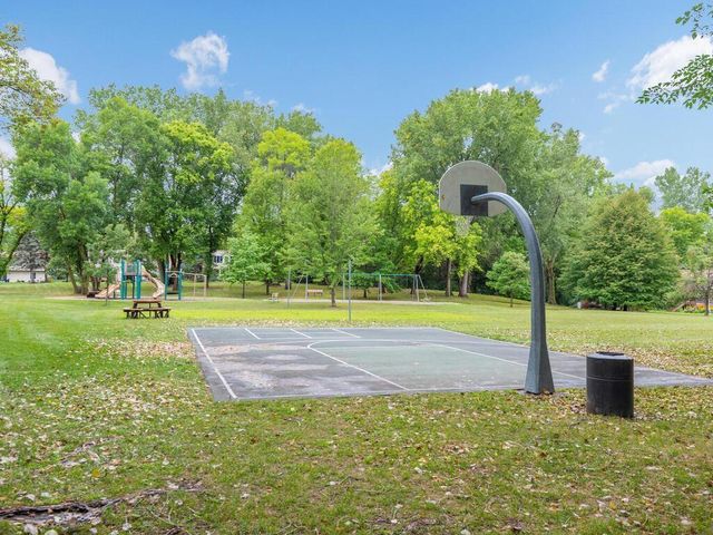 11337 Red Fox Drive, Maple Grove, MN 55369