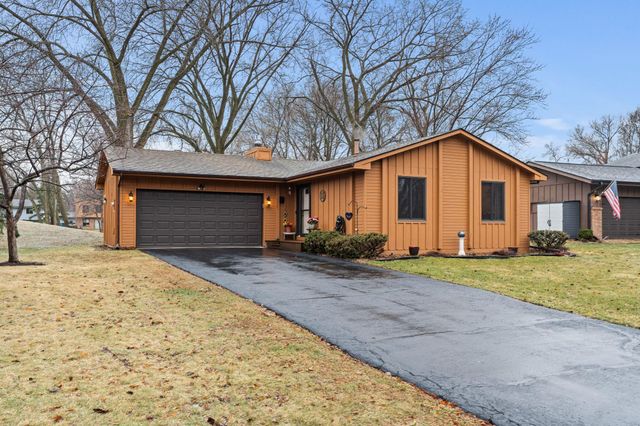 11337 Red Fox Drive, Maple Grove, MN 55369