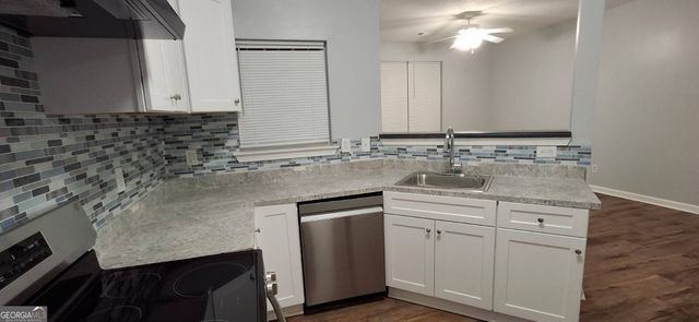 2399 Brianna Drive, Hampton, GA 30228