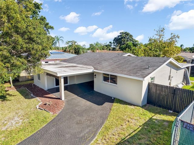 8172 NW 67th Ave NA, Tamarac, FL 33321