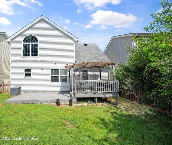 3913 Mimosa View Dr, Louisville, KY 40299