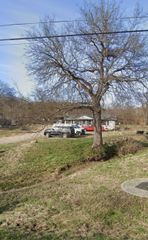 642 W Green Ln, Nashville, TN 37207
