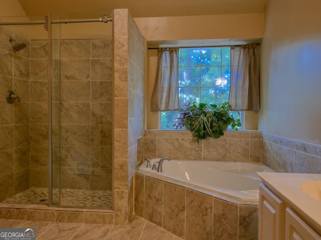 236 HUNTING Court, Jonesboro, GA 30236